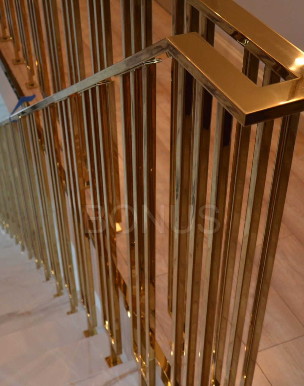 Balustrady PVD złote