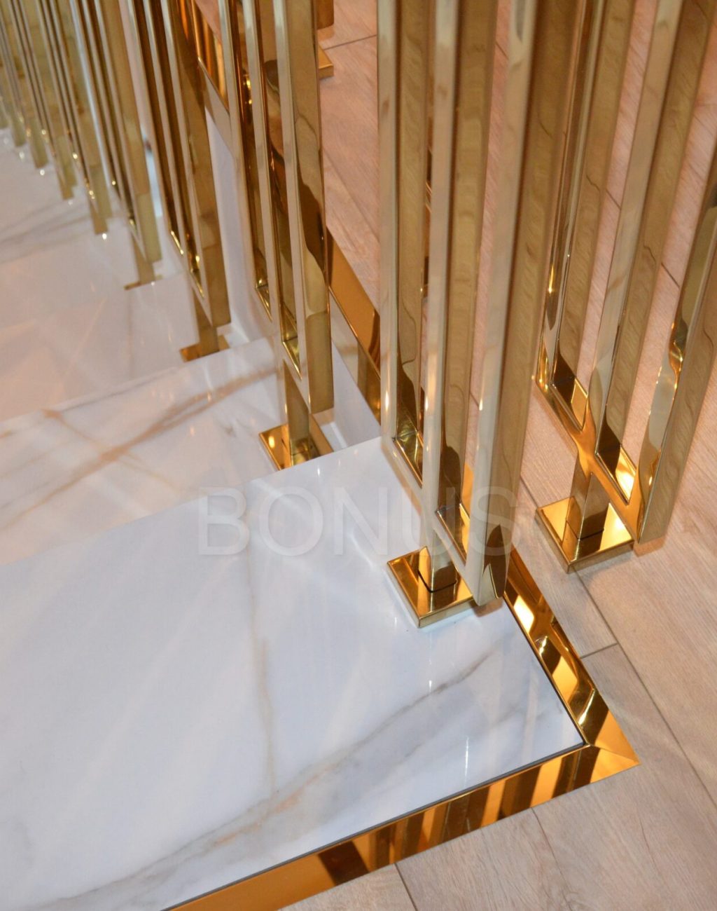 Balustrady PVD złote